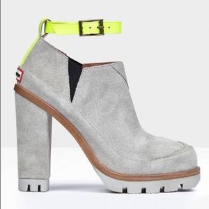 Hunter grey suede platform booties